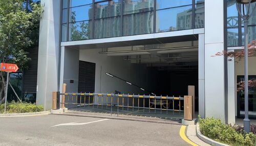 সম্পর্কে সর্বশেষ কোম্পানী কেস DZE4 Barrier Gate for Industrial Park Underground Parking Entrance