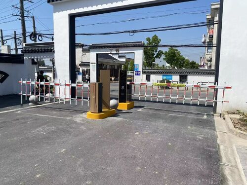সম্পর্কে সর্বশেষ কোম্পানী কেস E40Pro Barrier Gate | Chinese-style Community Entrance